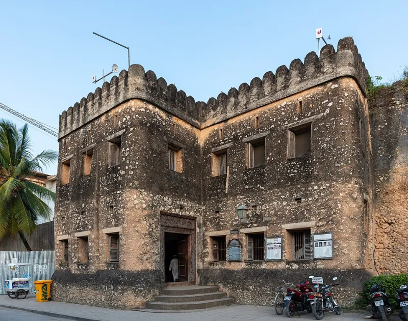 Merchants of the Indian Ocean: How Swahili Traders Built the World's First Globalized Economy